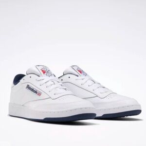 🆕NIB White Navy Reebok Club Sneakers